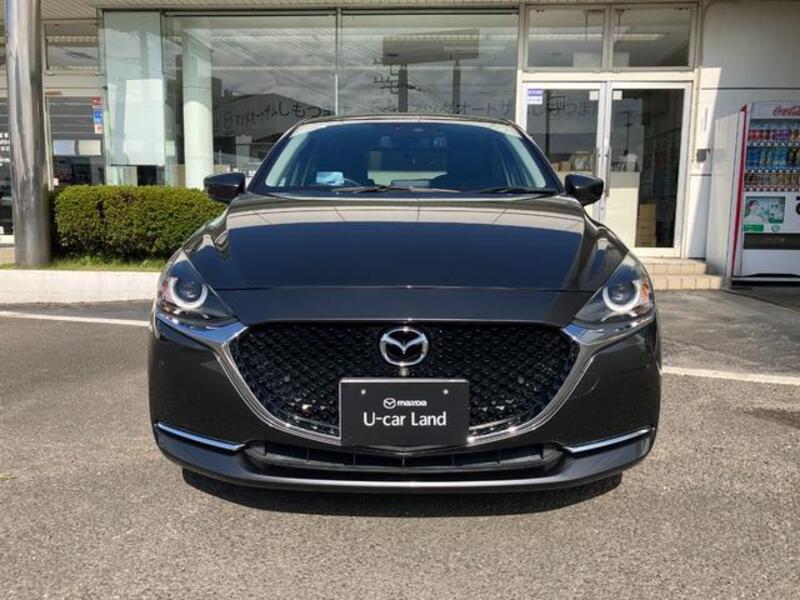 MAZDA2
