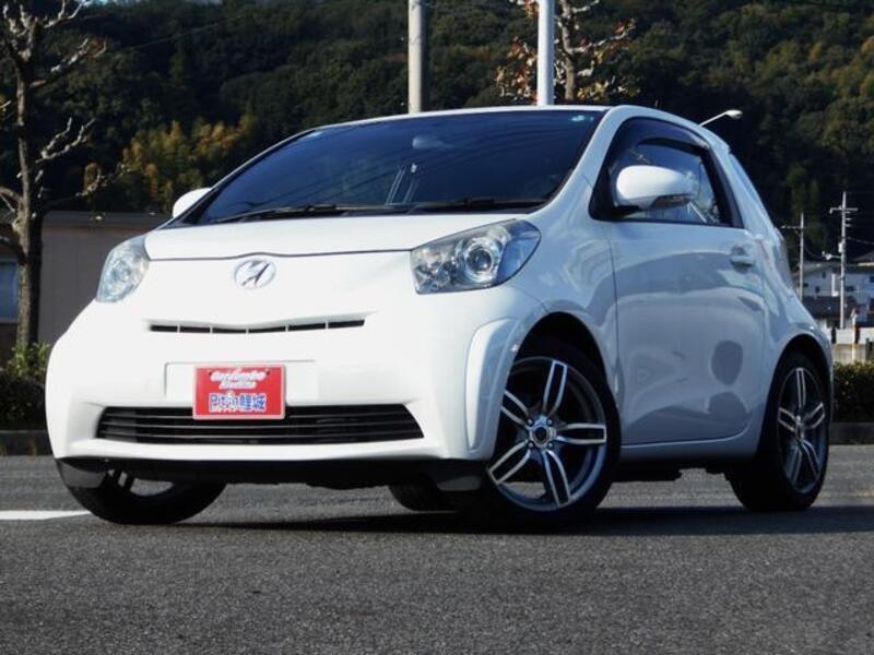 TOYOTA IQ