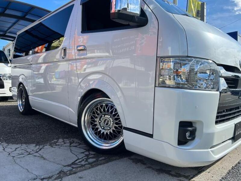 HIACE VAN