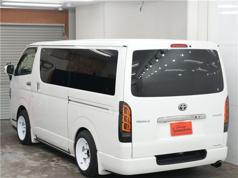 HIACE VAN