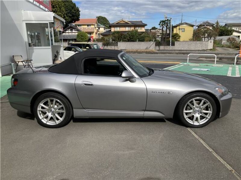 S2000