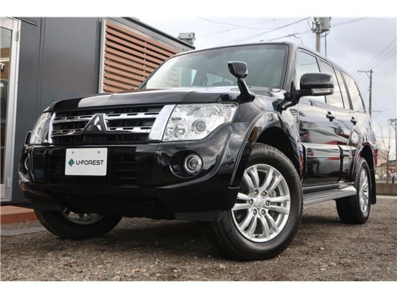 MITSUBISHI PAJERO