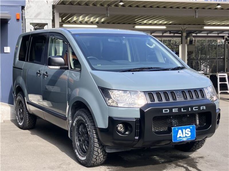 MITSUBISHI DELICA D5