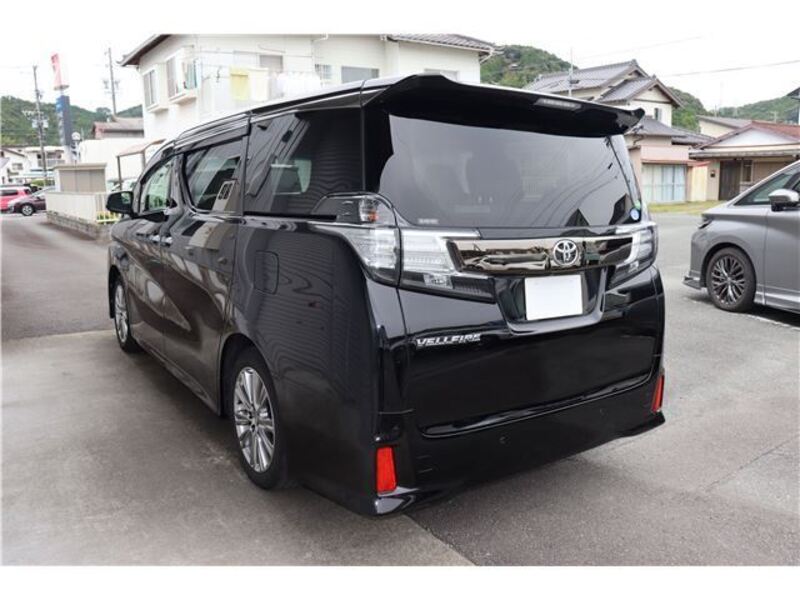 VELLFIRE
