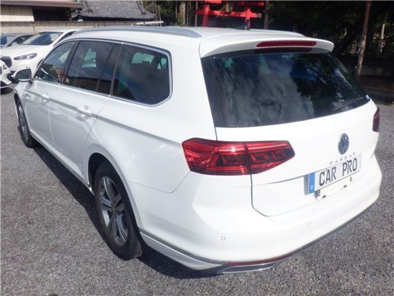 PASSAT VARIANT