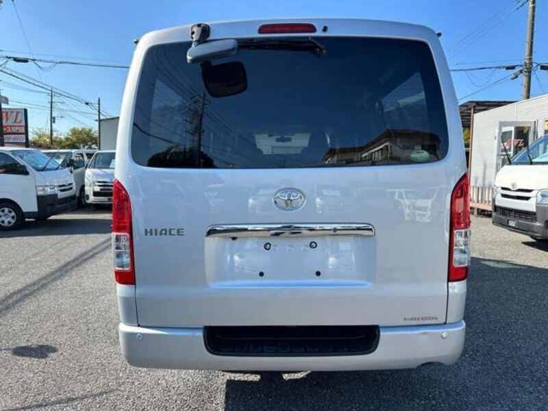 HIACE VAN
