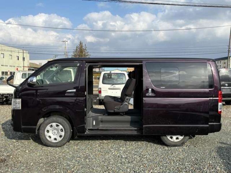 HIACE VAN
