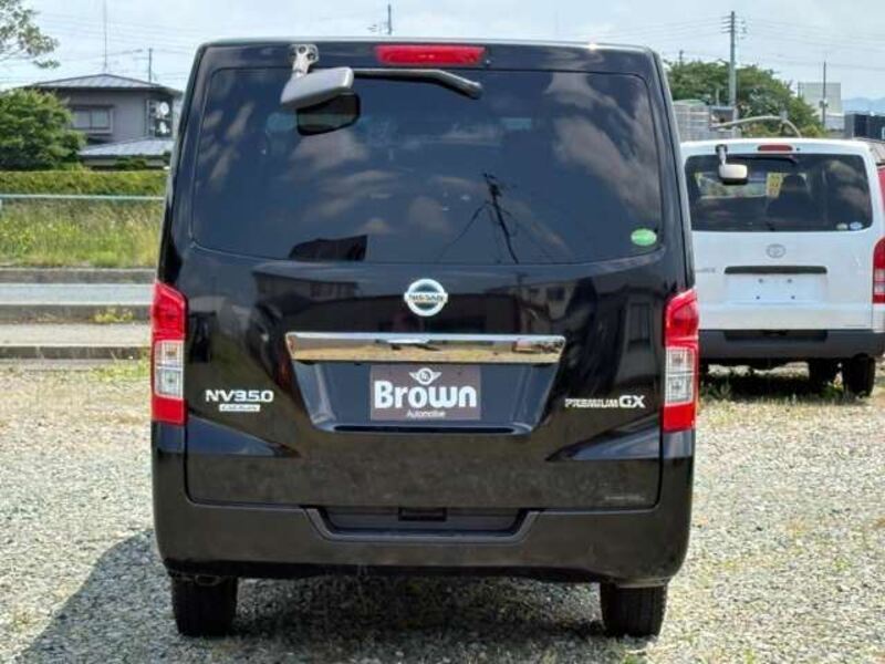 NV350 CARAVAN