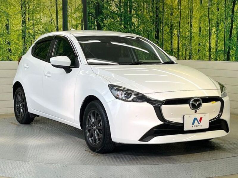 MAZDA2