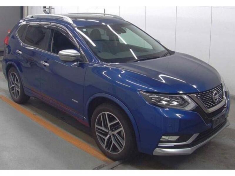X-TRAIL