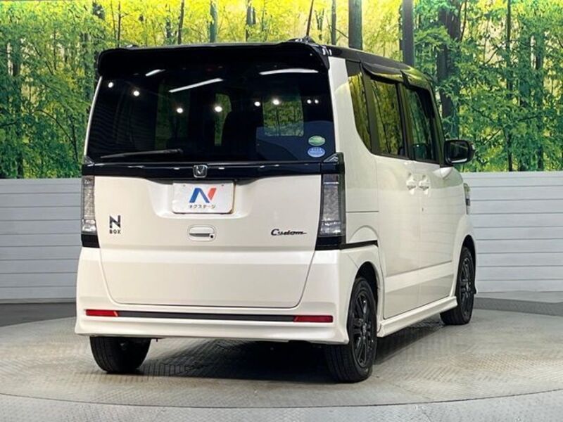 N BOX CUSTOM