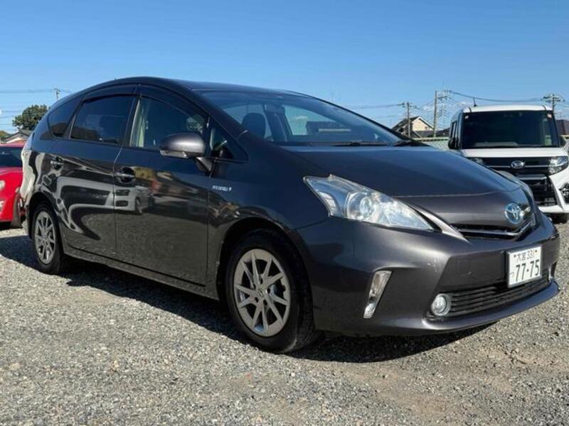 PRIUS ALPHA