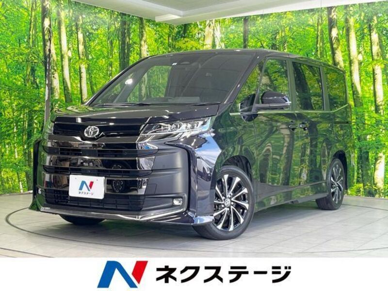 TOYOTA NOAH