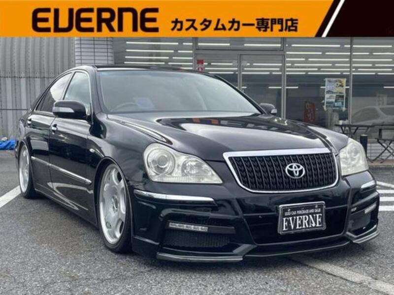 TOYOTA CROWN MAJESTA