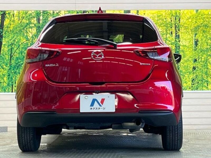 MAZDA2