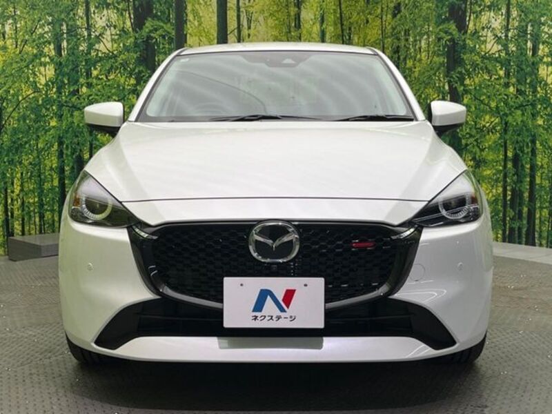 MAZDA2
