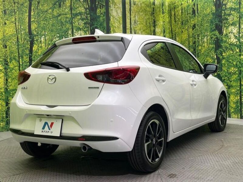 MAZDA2
