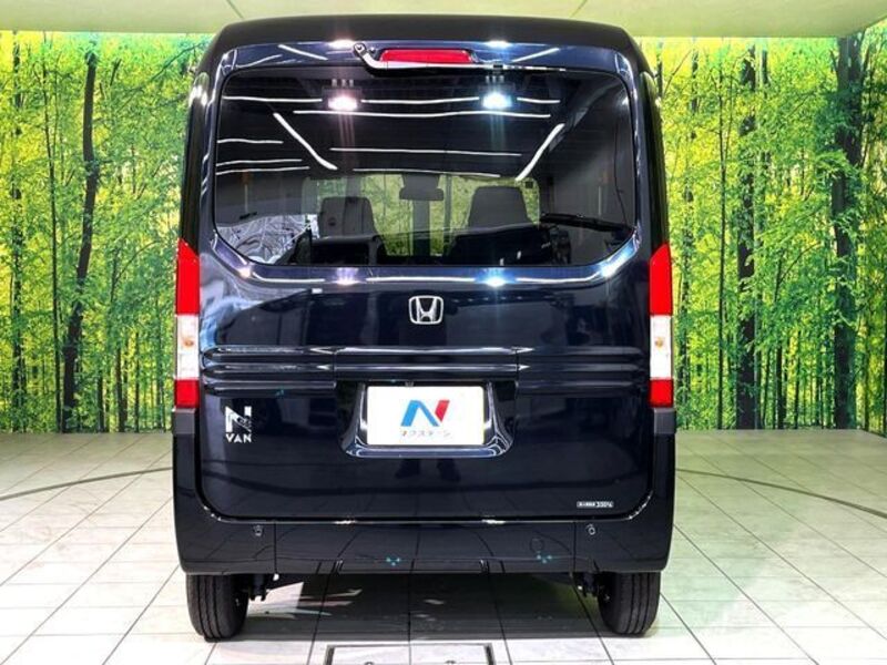 N-VAN