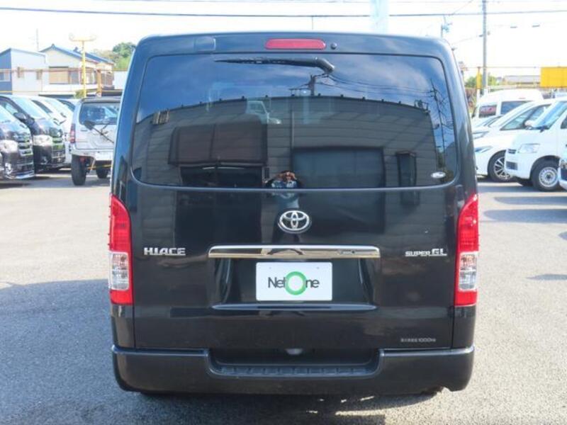 HIACE VAN