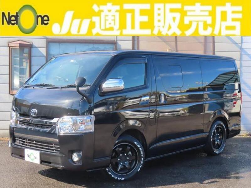 TOYOTA HIACE VAN