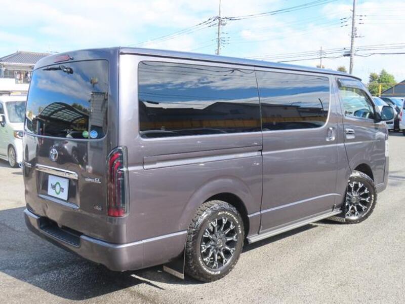 HIACE VAN