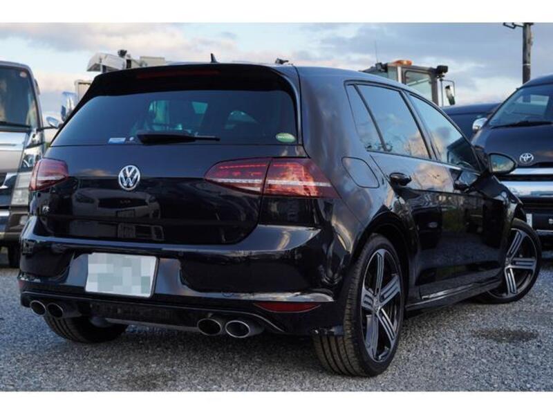 GOLF R