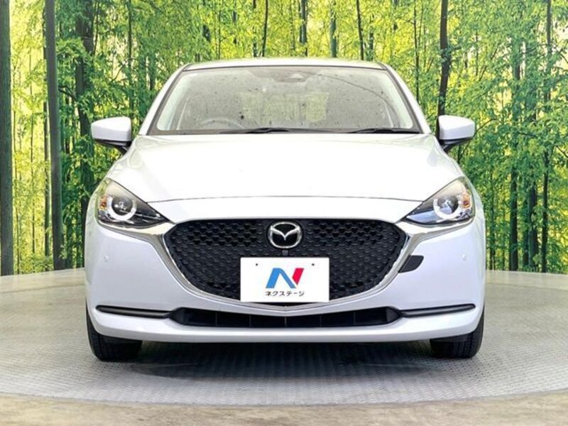 MAZDA2