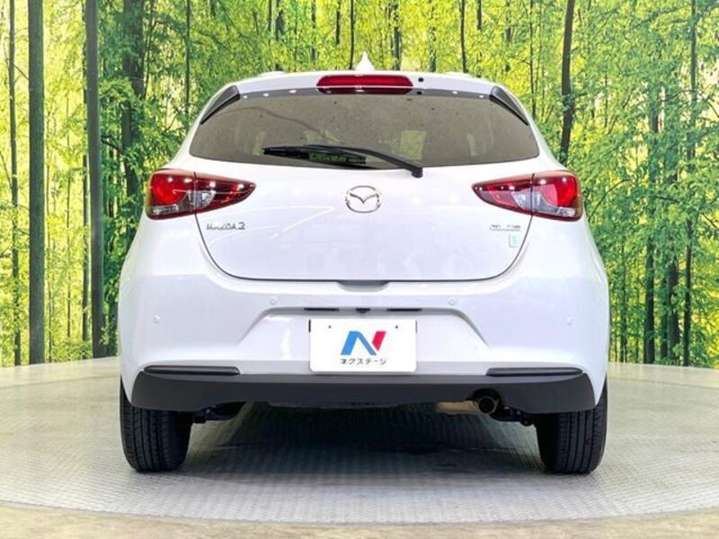 MAZDA2
