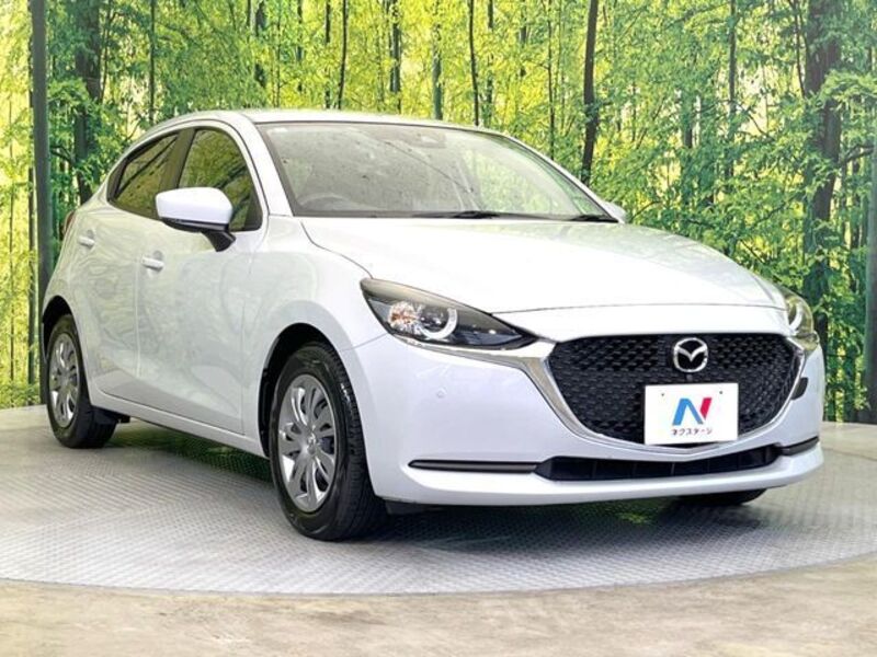 MAZDA2