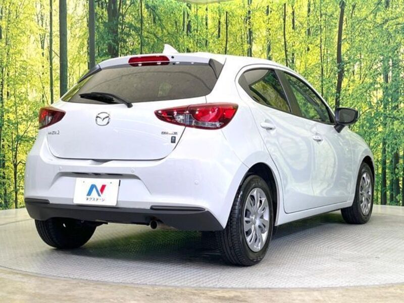 MAZDA2