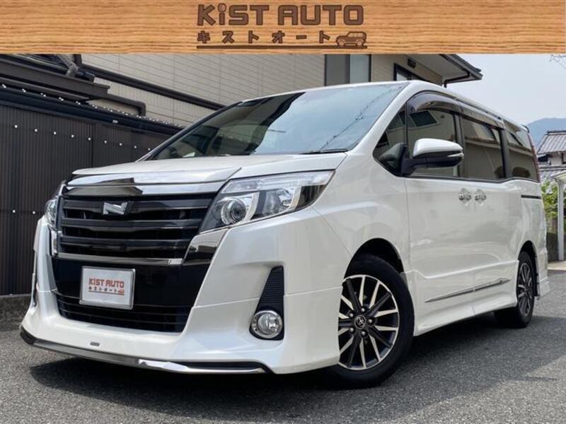TOYOTA NOAH