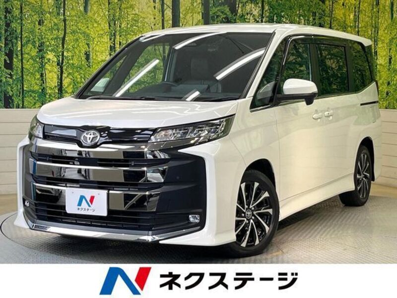 TOYOTA NOAH