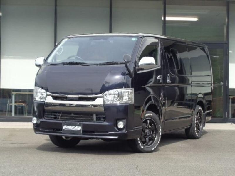 TOYOTA HIACE