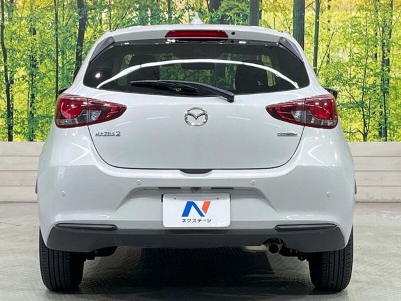 MAZDA2
