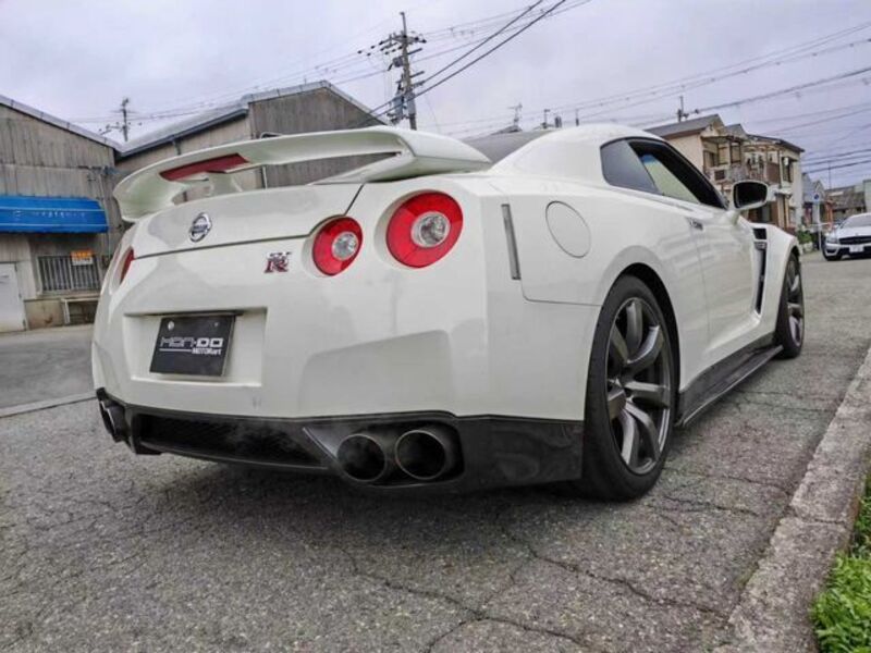 GT-R