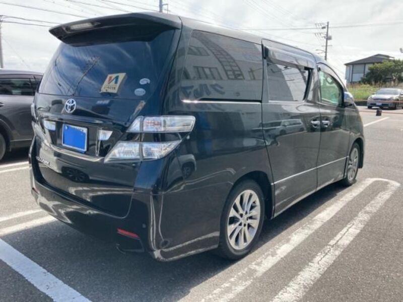 VELLFIRE