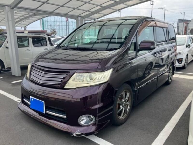 NISSAN SERENA