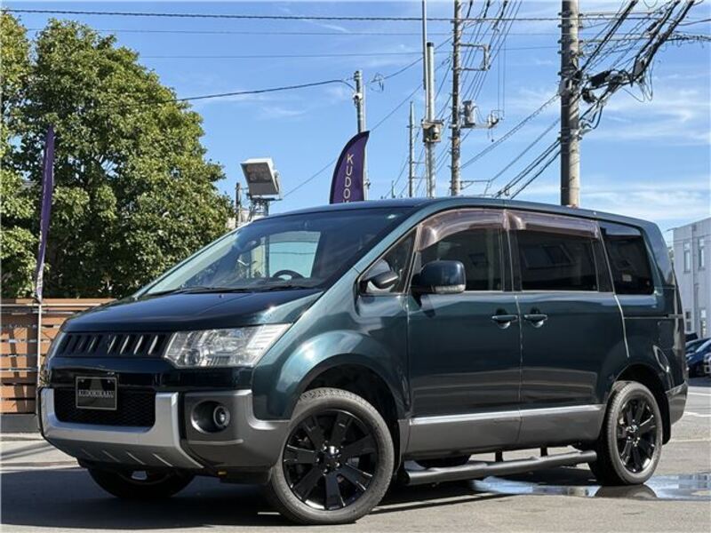 MITSUBISHI DELICA D5