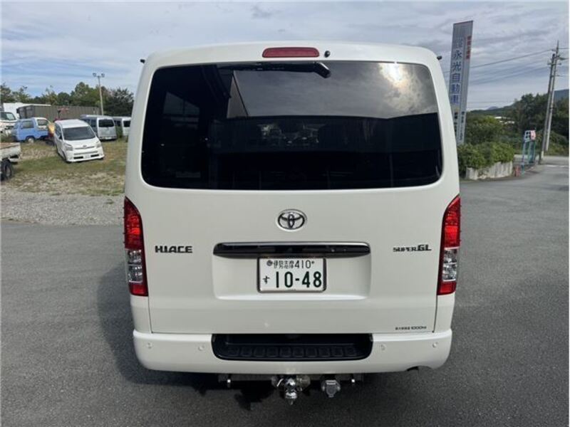 HIACE VAN