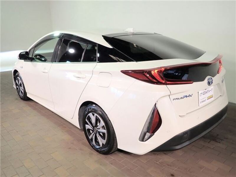 PRIUS PHV