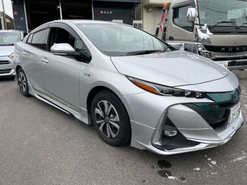 PRIUS PHV