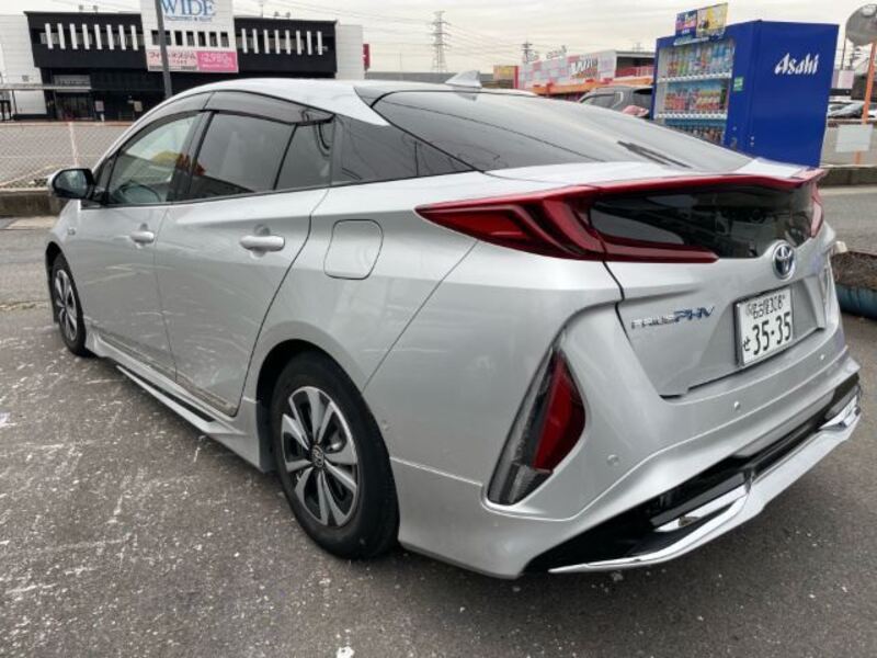 PRIUS PHV
