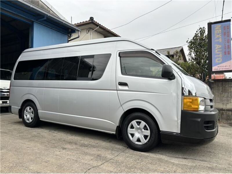 HIACE VAN