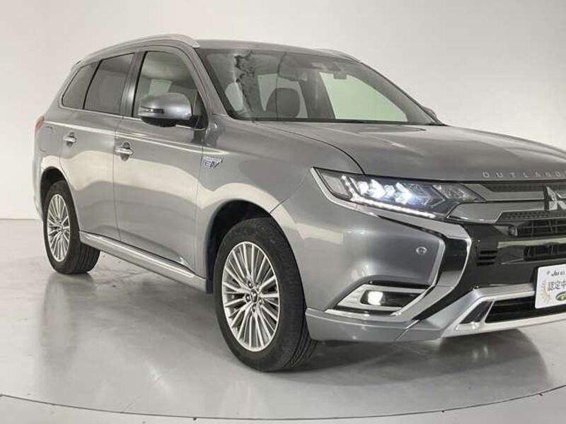 OUTLANDER PHEV