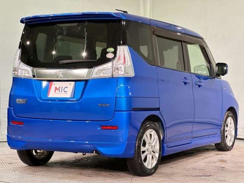 DELICA D2