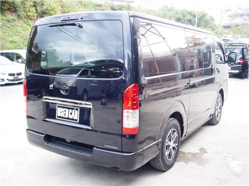 HIACE VAN