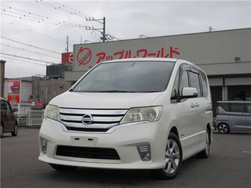 NISSAN SERENA