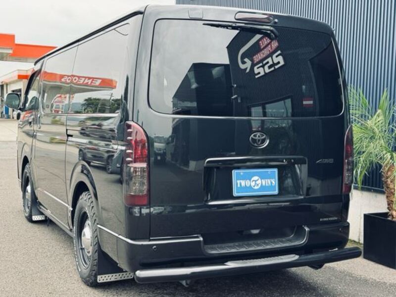 HIACE VAN