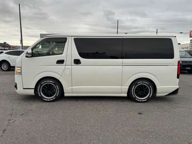 HIACE VAN