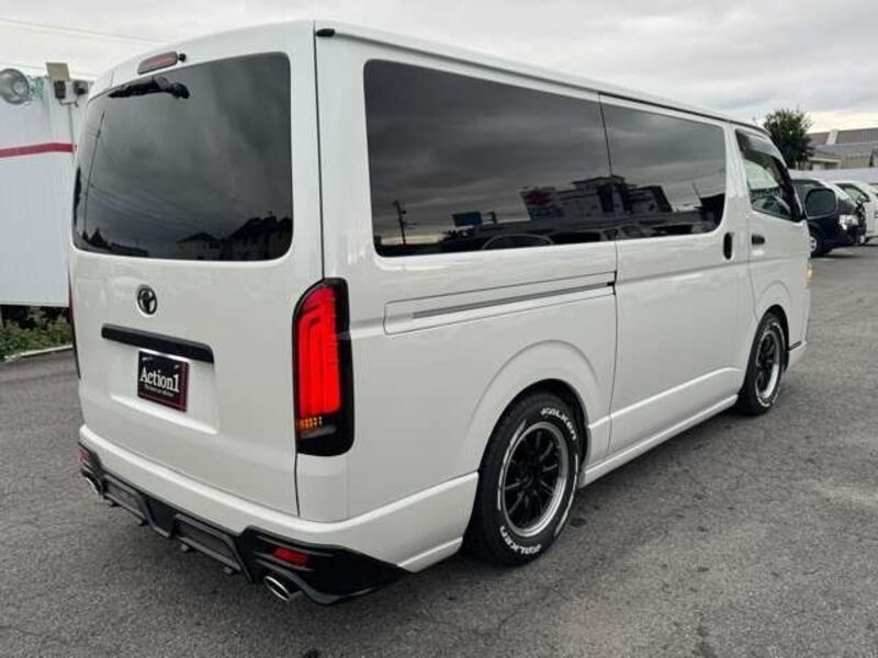 HIACE VAN